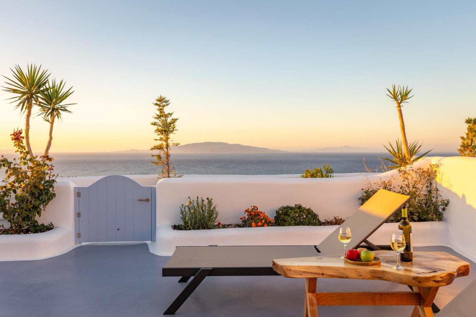 Sun Angelos Oia - Luxury Cave Suites Exterior photo